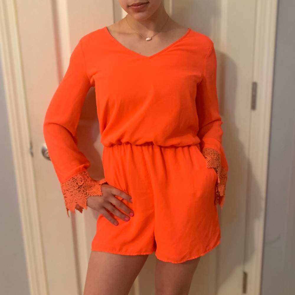 Super cute orange long sleeve romper - Picture 1 of 3